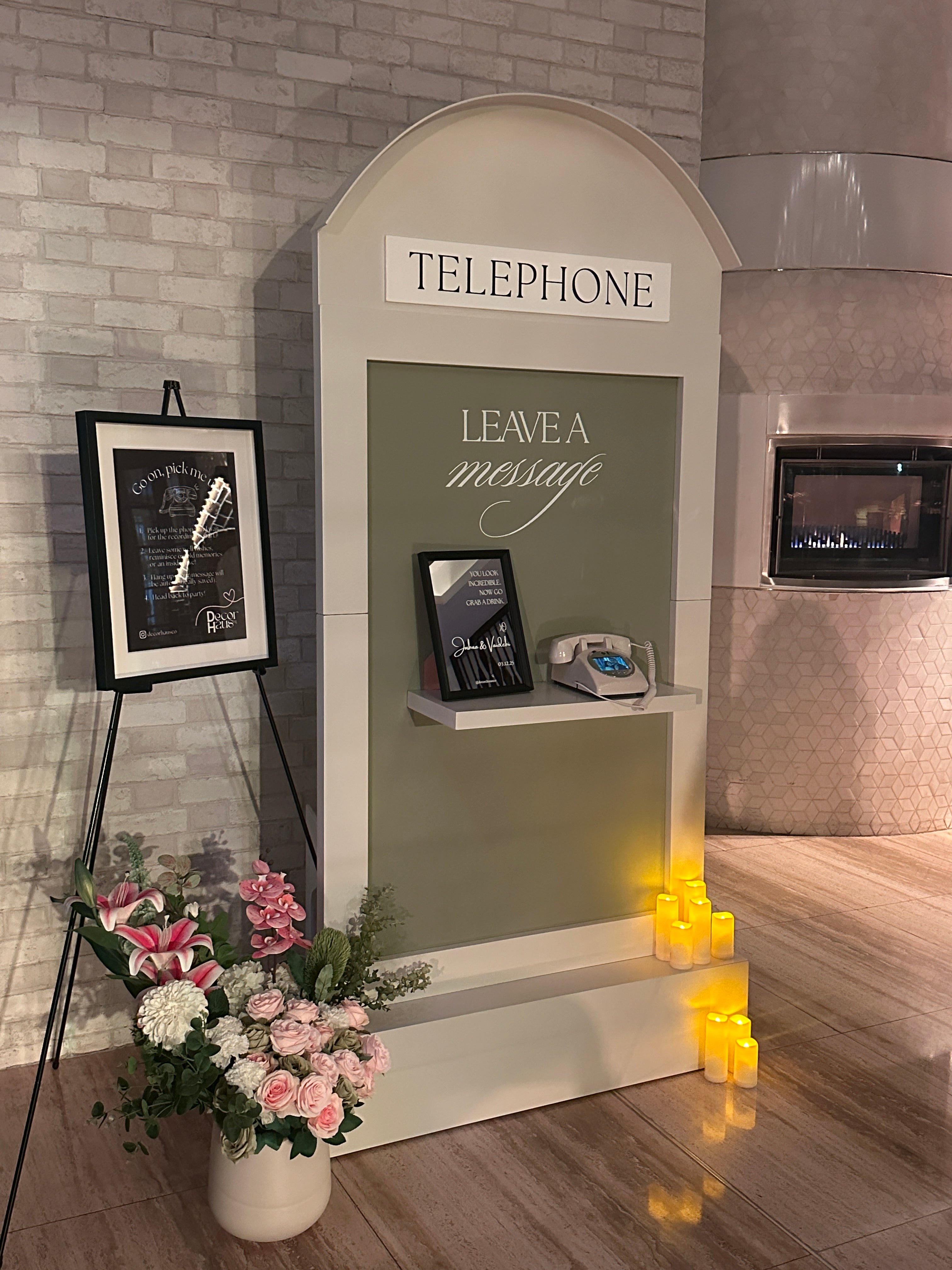 MemoryCall™ Guestbook Stand